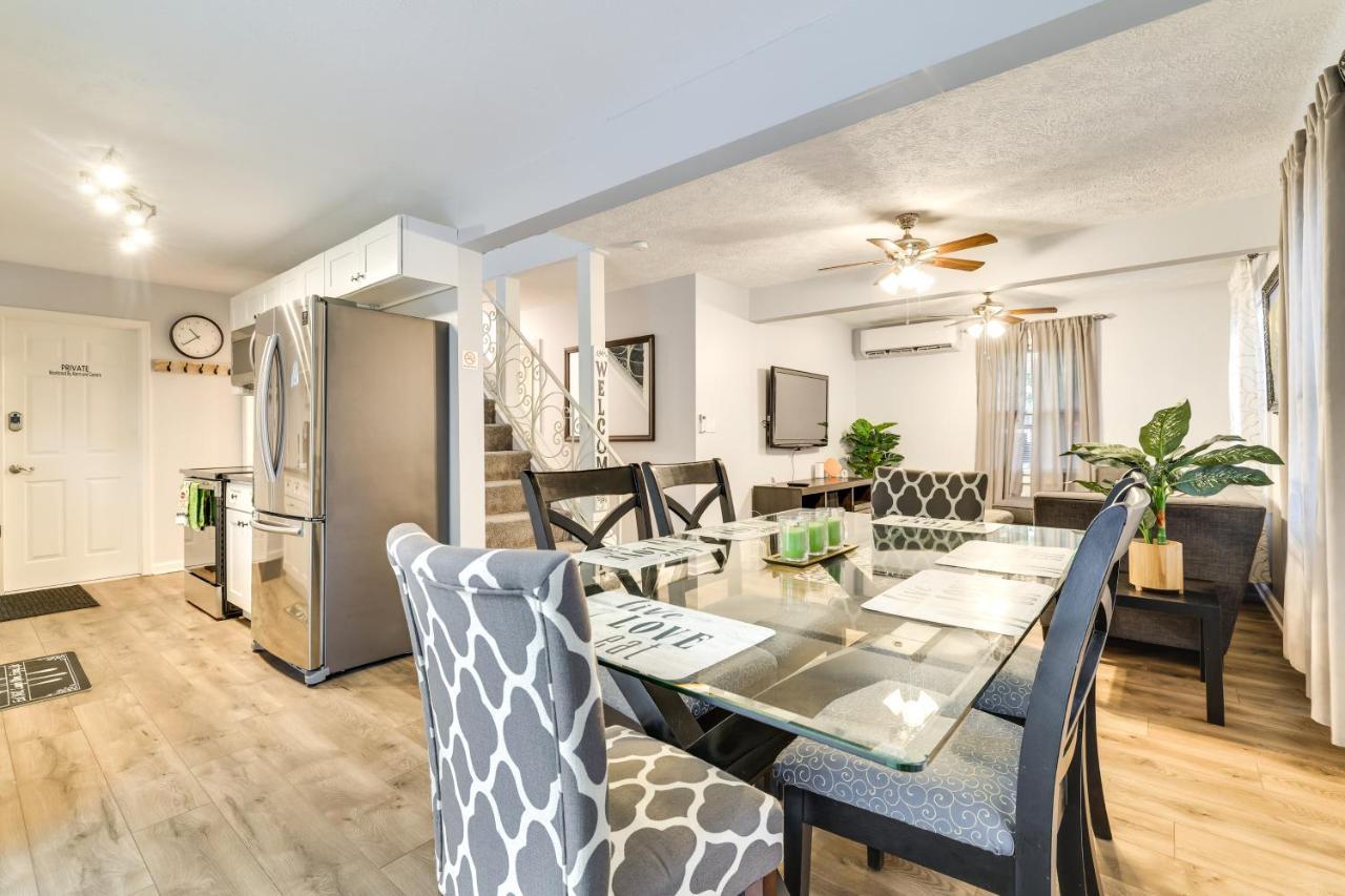Delightful With Game Room! Holiday home